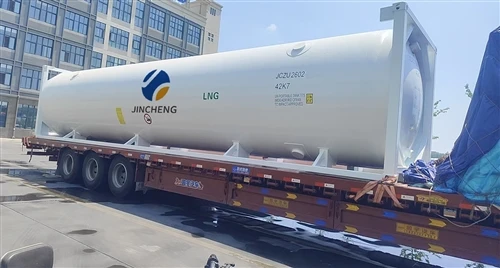 Carga y entrega de contenedores cisterna ISO de GNL